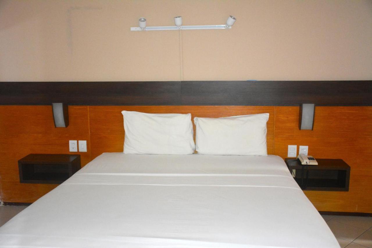Plaza - Apto 1812 Apartamento *